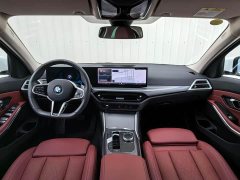 BMW 3 Series 325i M Sport Package - фото 11
