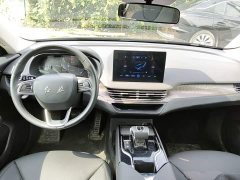 Hongqi E-QM5 Facelift Basic Travel Edition - фото 10