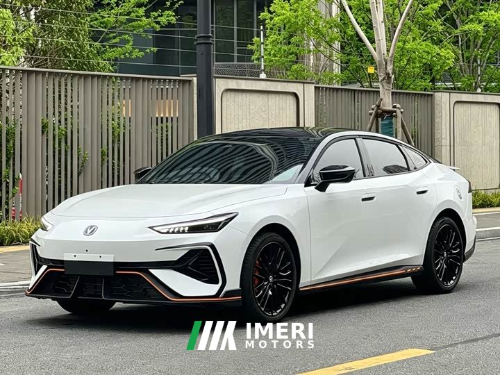 Changan UNI-V third generation 2.0T powerful - автомобиль из Китая