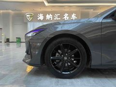 Changan UNI-V 2022 1.5T premium - фото 5