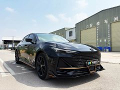 Changan UNI-V 1.5T premium - фото 2
