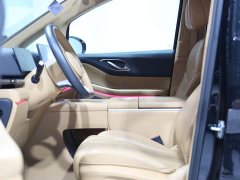 Voyah Lantu Dreamer PHEV four-wheel drive premium Qiankun version - фото 13