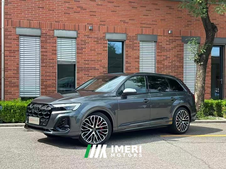 Audi SQ7 2024 4.0 TFSI - автомобиль из Китая