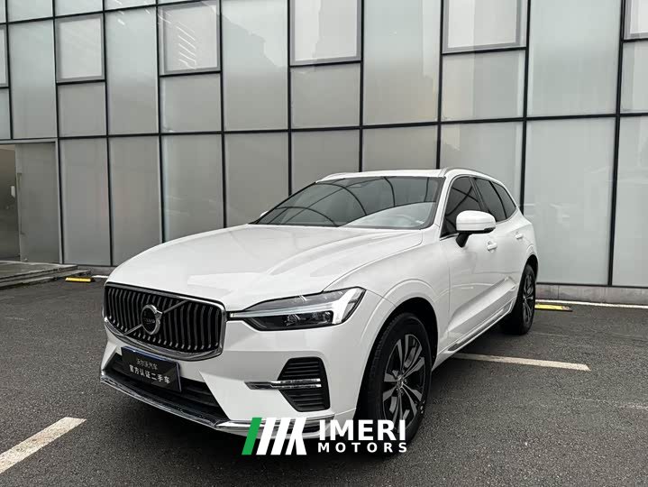 Volvo XC60 2025 B5 four-wheel drive Zhiyi Luxury Edition