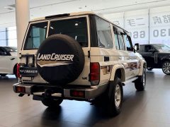 Toyota Land Cruiser (Imported) 4.0L Manual - фото 19
