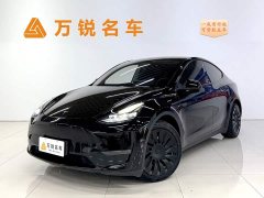 Tesla Model Y standard range rear-wheel drive version - фото 1