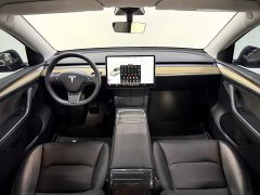 Tesla Model Y standard range rear-wheel drive version - фото 10