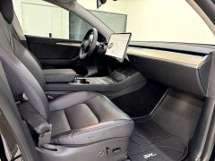 Tesla Model Y standard range rear-wheel drive version - фото 11
