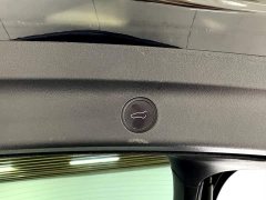 Tesla Model Y standard range rear-wheel drive version - фото 20