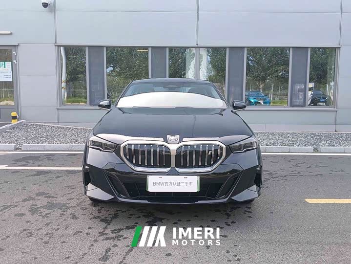 BMW i5 eDrive 40L M Sports Package - автомобиль из Китая