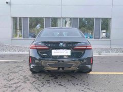 BMW i5 eDrive 40L M Sports Package - фото 3