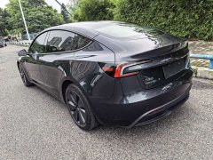 Tesla Model 3 rear-wheel drive version - фото 6