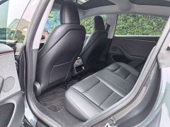 Tesla Model 3 rear-wheel drive version - фото 8