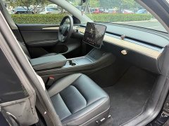 Tesla Model Y 2022 rear-wheel drive version - фото 9
