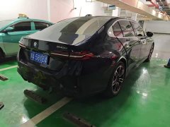 BMW 5 Series 530Li Leading M Sports Package - фото 5