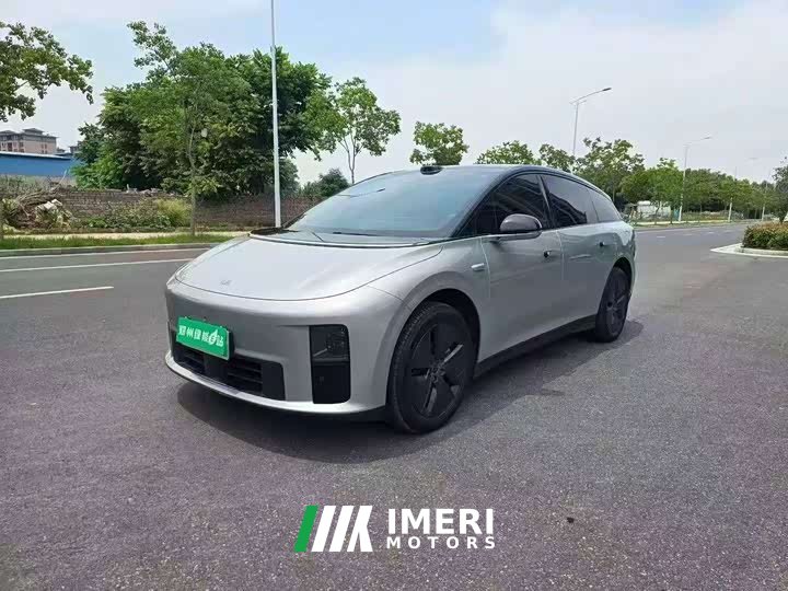 Li Auto Ideal i6 two-wheel drive standard version