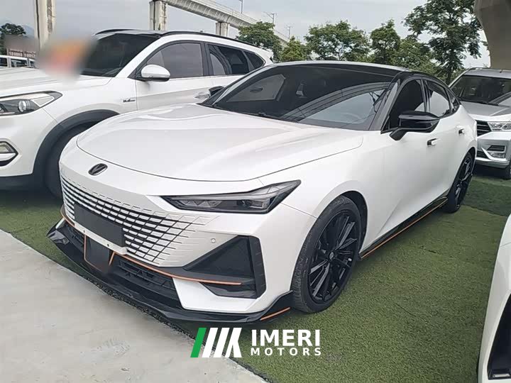 Changan UNI-V 2022 1.5T Sport - автомобиль из Китая