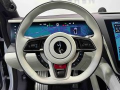 Yangwang Looking up at U7 PHEV five-seater luxury version - фото 15