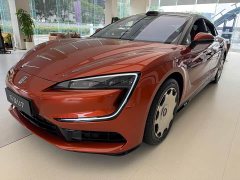 Yangwang Looking up at U7 PHEV five-seater luxury version - фото 1