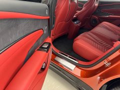 Yangwang Looking up at U7 PHEV five-seater luxury version - фото 9