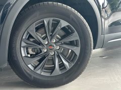 Hongqi HS5 2025 2.0T two-wheel drive Qixiang Pro version - фото 11
