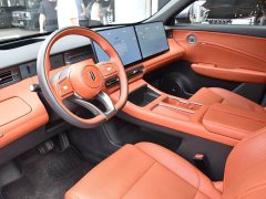Hongqi HS6 PHEV 2026 220 four-wheel drive smart hybrid version - фото 11