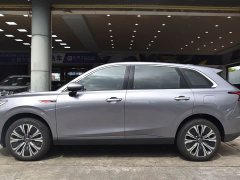 Hongqi HS6 PHEV 2026 220 four-wheel drive smart hybrid version - фото 4