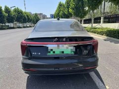 Hongqi H5 PHEV 170 super hybrid version - фото 8