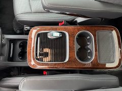 Hongqi HQ9 PHEV 2.0T four-wheel drive luxury version - фото 11