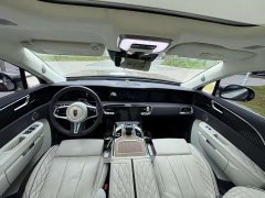 Hongqi E-HS9 510km flag collar version four seats - фото 12