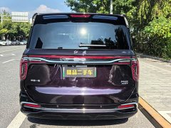 Hongqi HQ9 PHEV 2.0T four-wheel drive luxury version - фото 6