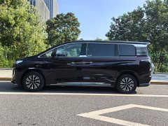 Hongqi HQ9 PHEV 2.0T four-wheel drive luxury version - фото 7