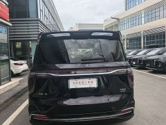 Hongqi HQ9 PHEV 2.0T four-wheel drive luxury version - фото 11