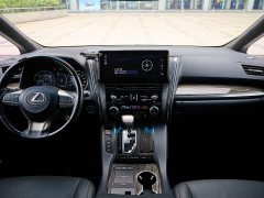 Lexus LM 2020 300h four-seat Royal Edition - фото 12