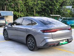 BYD Qin L DM-i 120KM Leading Edition - фото 7