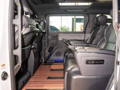Lexus LM 2023 350h seven-seat elegant version - фото 10
