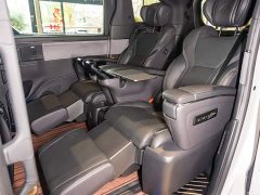 Lexus LM 2023 350h seven-seat elegant version - фото 11