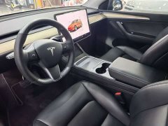 Tesla Model Y 2022 Refresh RWD - фото 8