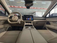 AITO Wenjie M5 extended range Ultra four-wheel drive version - фото 17