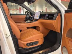 AITO Wenjie M7 2026 extended range Ultra four-wheel drive version 6 seats (192-line lidar) - фото 13