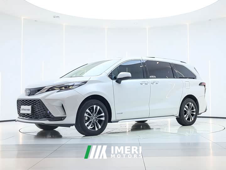 Granvia 2023 2.5L Hybrid Luxury