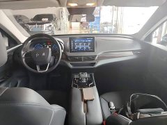 Hongqi E-QM5 Facelift Basic Travel Edition - фото 10