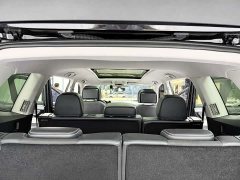 Volkswagen Touron 380TSI four-wheel drive Dragon Edition - фото 9