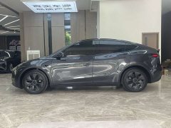 Tesla Model Y long-range all-wheel drive version - фото 3