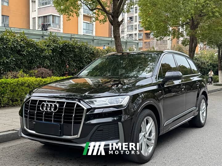 Audi Q7 45 TFSI quattro S line Version