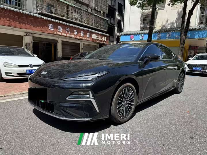 Geely Galaxy Star 8 130km EM-i Premium Edition - автомобиль из Китая