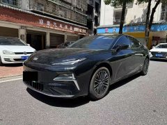Geely Galaxy Star 8 130km EM-i Premium Edition - фото 1