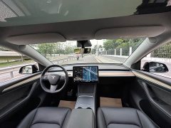 Tesla Model Y long-range all-wheel drive version 3D7 - фото 5