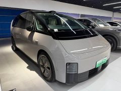 Li Auto Ideal MEGA Ultra - фото 3