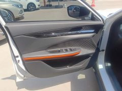 Changan UNI-V 2022 1.5T premium - фото 7
